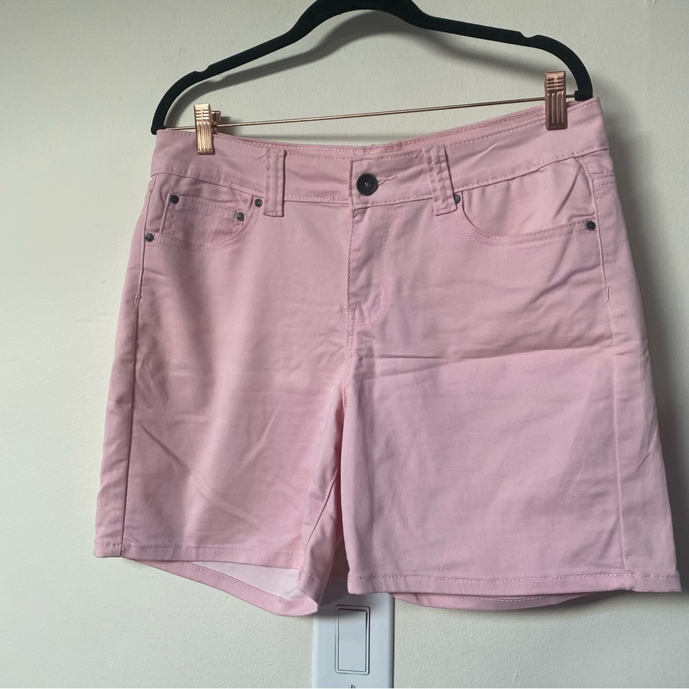 Red Rivet Bermuda shorts